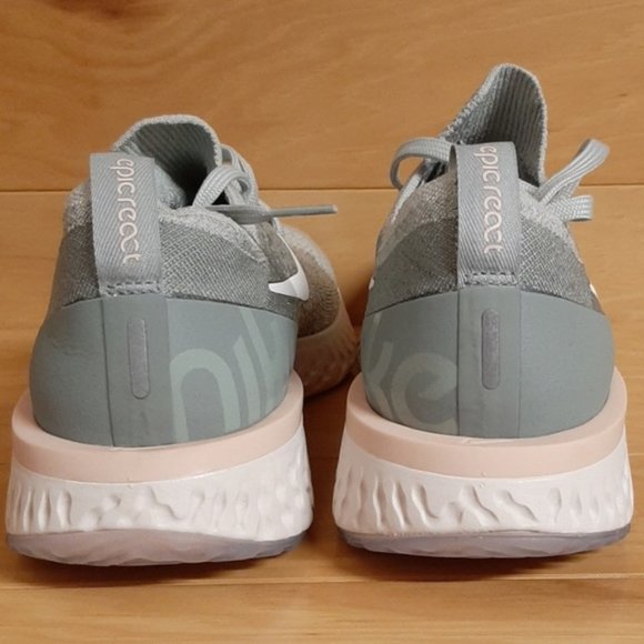 Nike  Womens Epic React Flyknit Light Silver Sail - Picture 6 of 6